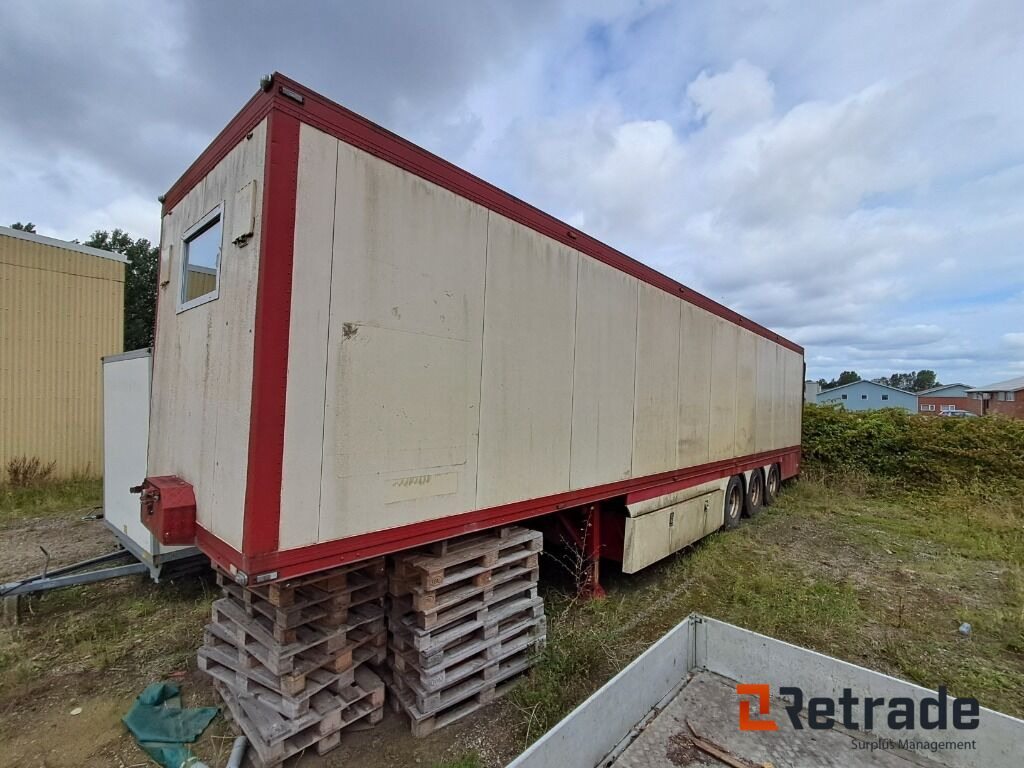 Trailer Schmitz Sættevogn m. kontor - Furgonas puspriekabė: foto 1 Trailer Schmitz Sættevogn m. kontor - Furgonas puspriekabė: foto 1