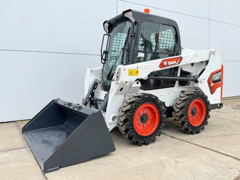 Bobcat S510 - New / Unused / Closed Cabine / AC - Mini krautuvas: foto 1 Bobcat S510 - New / Unused / Closed Cabine / AC - Mini krautuvas: foto 1