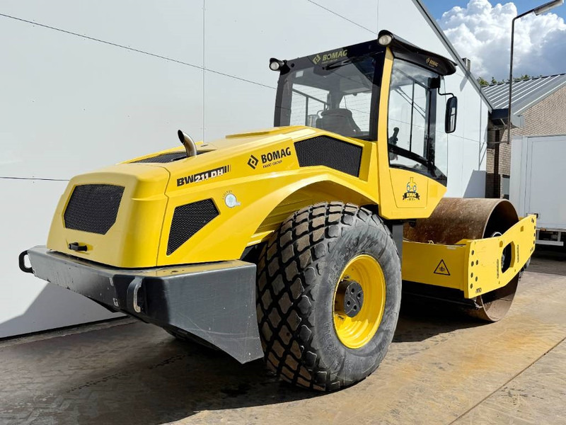 Bomag BW211DH-5 - German Machine / Only 1311 Hours - Volas: foto 5 Bomag BW211DH-5 - German Machine / Only 1311 Hours - Volas: foto 5