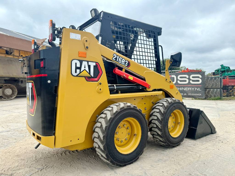 Cat 216B3 - New / Unused / Extra Hydraulic - Mini krautuvas: foto 5 Cat 216B3 - New / Unused / Extra Hydraulic - Mini krautuvas: foto 5