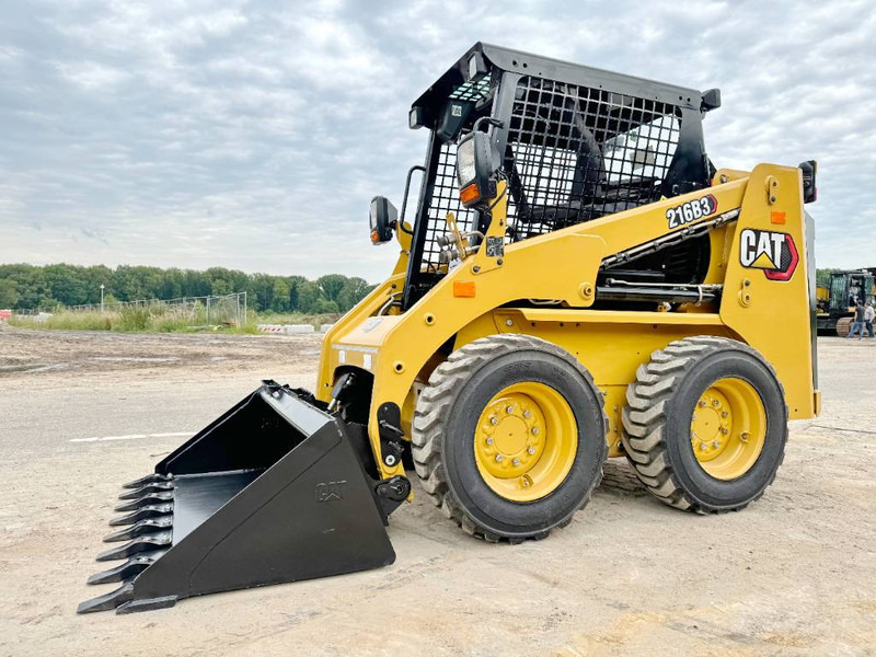 Cat 216B3 - New / Unused / Extra Hydraulic - Mini krautuvas: foto 1 Cat 216B3 - New / Unused / Extra Hydraulic - Mini krautuvas: foto 1