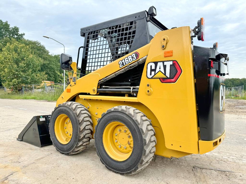Cat 216B3 - New / Unused / Extra Hydraulic - Mini krautuvas: foto 3 Cat 216B3 - New / Unused / Extra Hydraulic - Mini krautuvas: foto 3