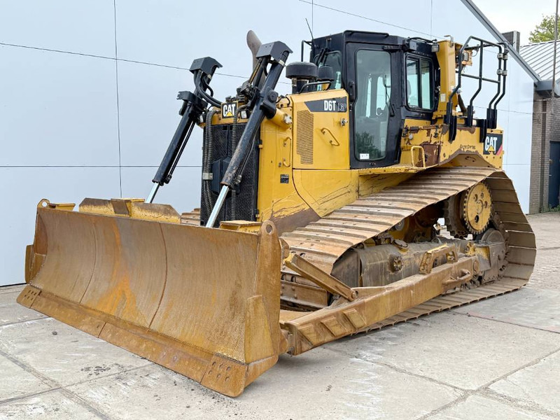 Cat D6T LGP - 360° Camera / Ripper Valve / Airco - Buldozeris: foto 1 Cat D6T LGP - 360° Camera / Ripper Valve / Airco - Buldozeris: foto 1