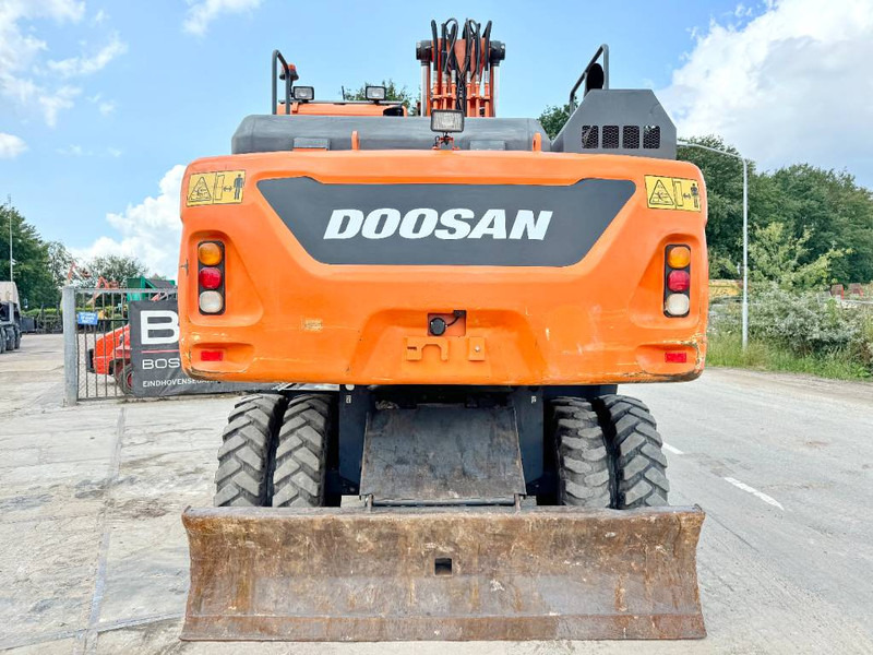 Doosan DX190W-5 - German Machine / Triple Boom - Ratinis ekskavatorius: foto 4 Doosan DX190W-5 - German Machine / Triple Boom - Ratinis ekskavatorius: foto 4