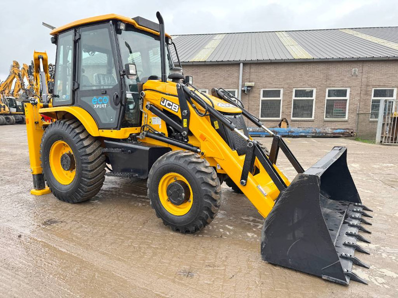 JCB 3DX / 3CX Plus 4WD - New / Unused / Hammer Lines - Ekskavatorius-krautuvas: foto 4 JCB 3DX / 3CX Plus 4WD - New / Unused / Hammer Lines - Ekskavatorius-krautuvas: foto 4