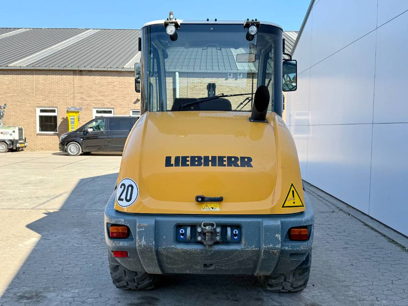 Liebherr L506C - German Machine / Quick Coupler - Ratinis krautuvas: foto 4 Liebherr L506C - German Machine / Quick Coupler - Ratinis krautuvas: foto 4