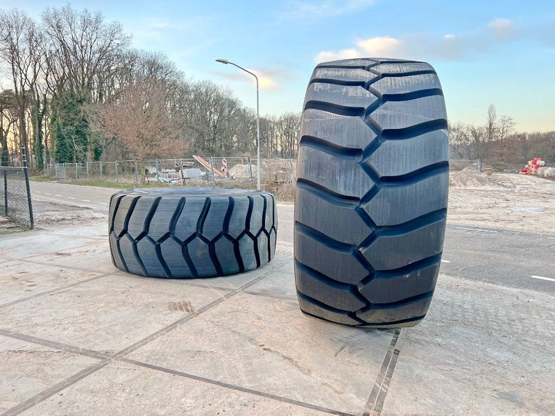 Michelin X Mine D2 45/65R45 Tyre x 2 - Padangos ir ratlankiai - Statybinė technika: foto 2 Michelin X Mine D2 45/65R45 Tyre x 2 - Padangos ir ratlankiai - Statybinė technika: foto 2