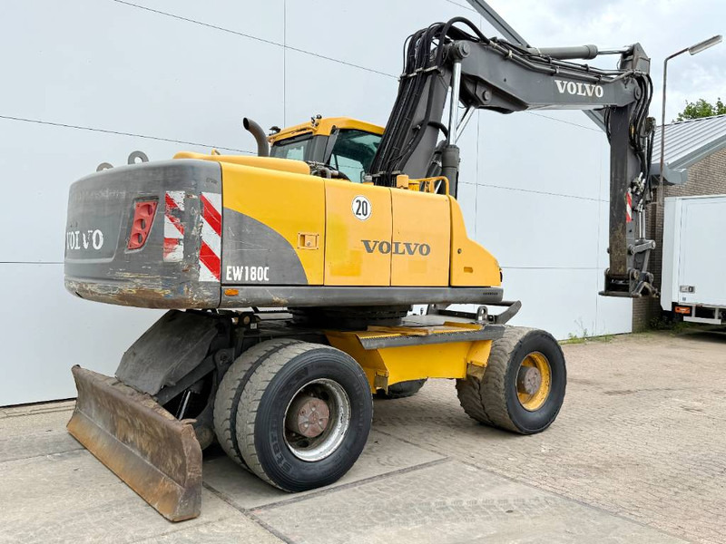 Volvo EW180C - Dutch Machine / Triple Boom - Ratinis ekskavatorius: foto 5 Volvo EW180C - Dutch Machine / Triple Boom - Ratinis ekskavatorius: foto 5