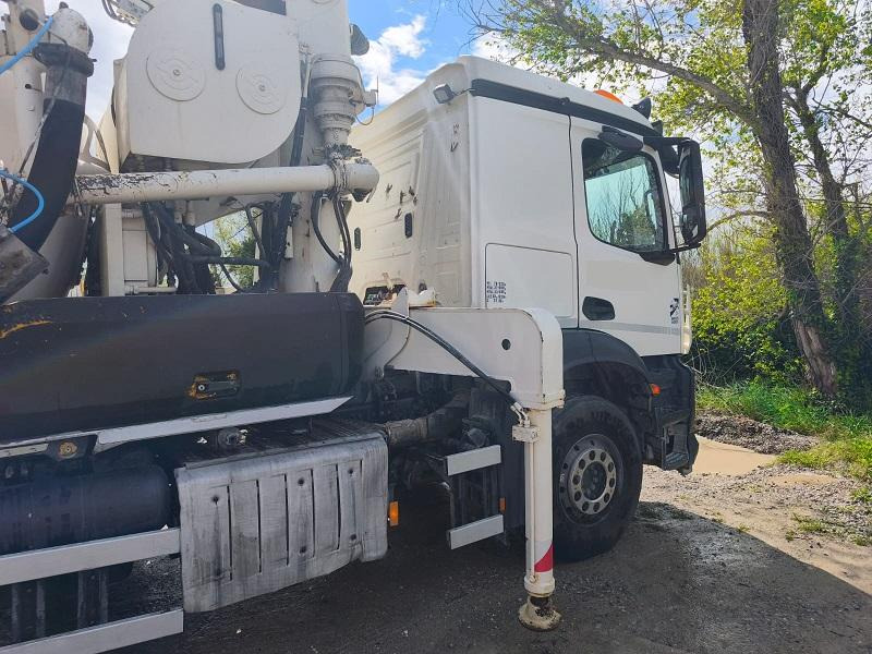 Mercedes Actros 3243 - Betonvežis su siurbliu: foto 2 Mercedes Actros 3243 - Betonvežis su siurbliu: foto 2