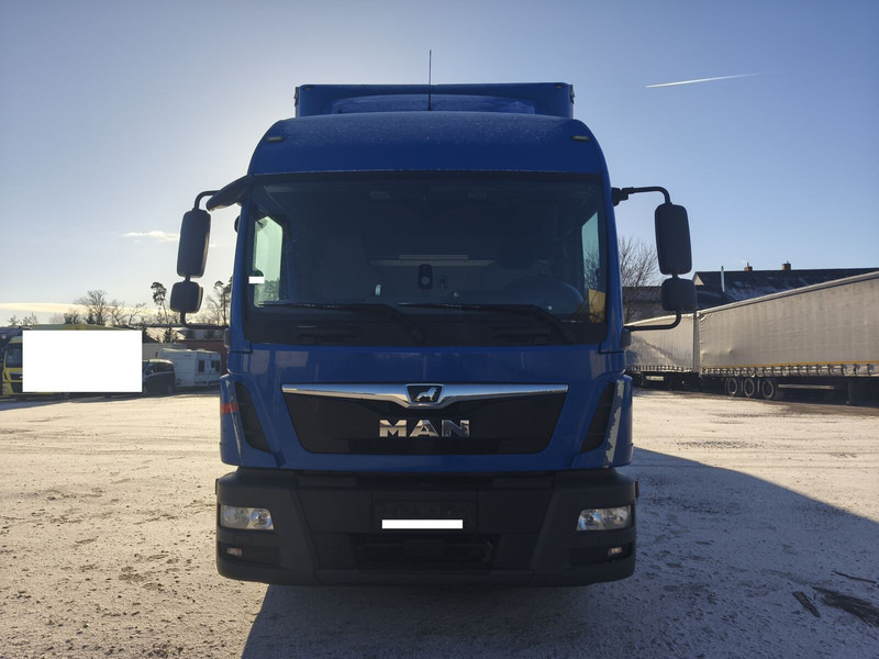 MAN TGL 8.220 Jumbo Gardine 4x2 Euro 6 AHK (36) - Tentinis sunkvežimis: foto 3 MAN TGL 8.220 Jumbo Gardine 4x2 Euro 6 AHK (36) - Tentinis sunkvežimis: foto 3
