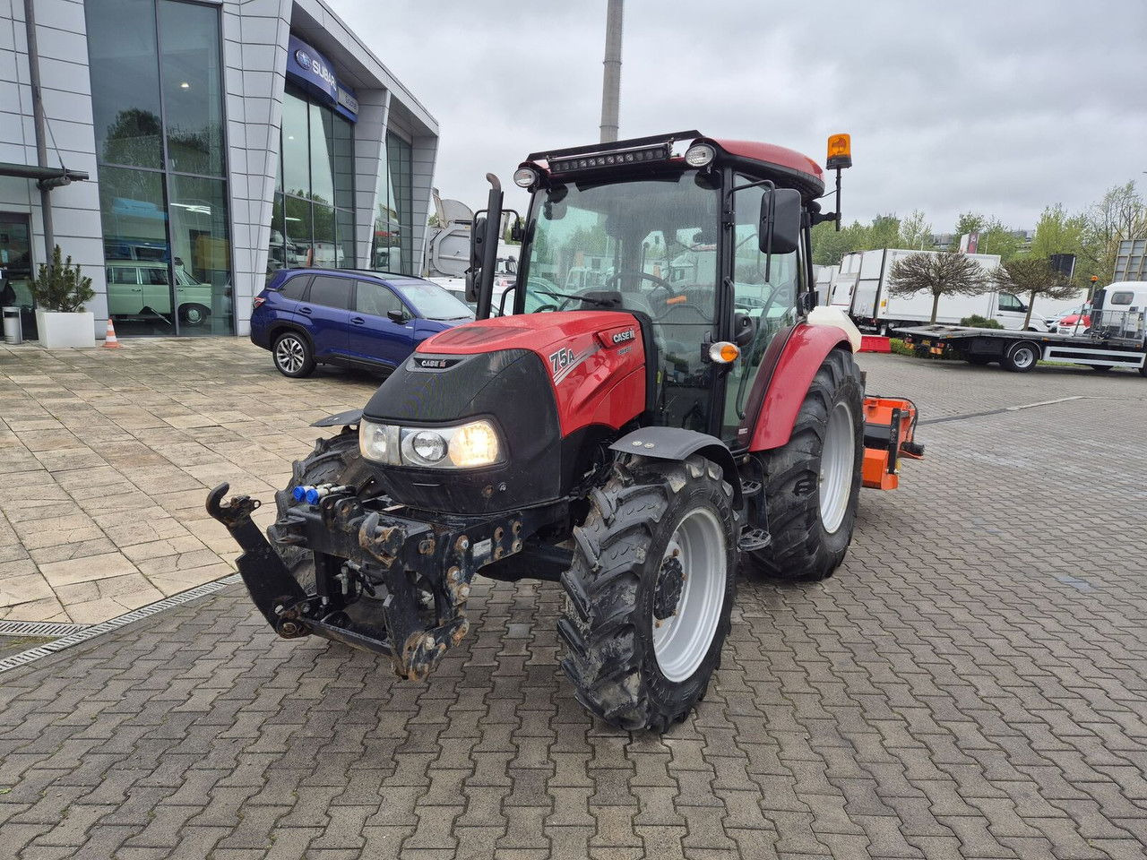 Case IH Farmall 75 / 2022 / Only 1853 MTH / Sweeper + Plow Extra / 1 OWN - Traktorius: foto 4 Case IH Farmall 75 / 2022 / Only 1853 MTH / Sweeper + Plow Extra / 1 OWN - Traktorius: foto 4