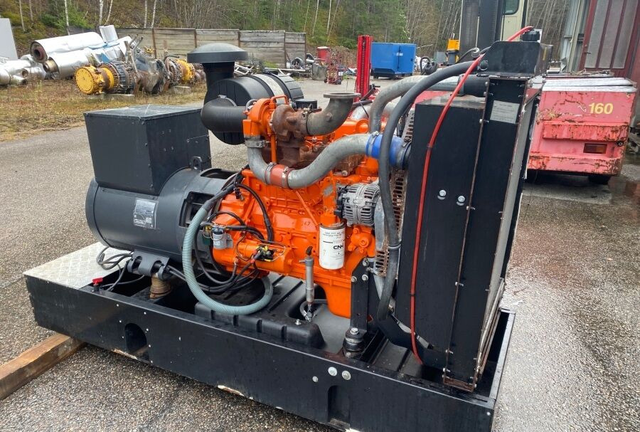 Diversen ECP34 2S4 - Iveco Engine,126kVA,New oils, filters, Mecc Alte ECP34 2S4 - Iveco Engine,126kVA,New oils, filters, Like New - Elektrinis generatorius: foto 2 Diversen ECP34 2S4 - Iveco Engine,126kVA,New oils, filters, Mecc Alte ECP34 2S4 - Iveco Engine,126kVA,New oils, filters, Like New - Elektrinis generatorius: foto 2