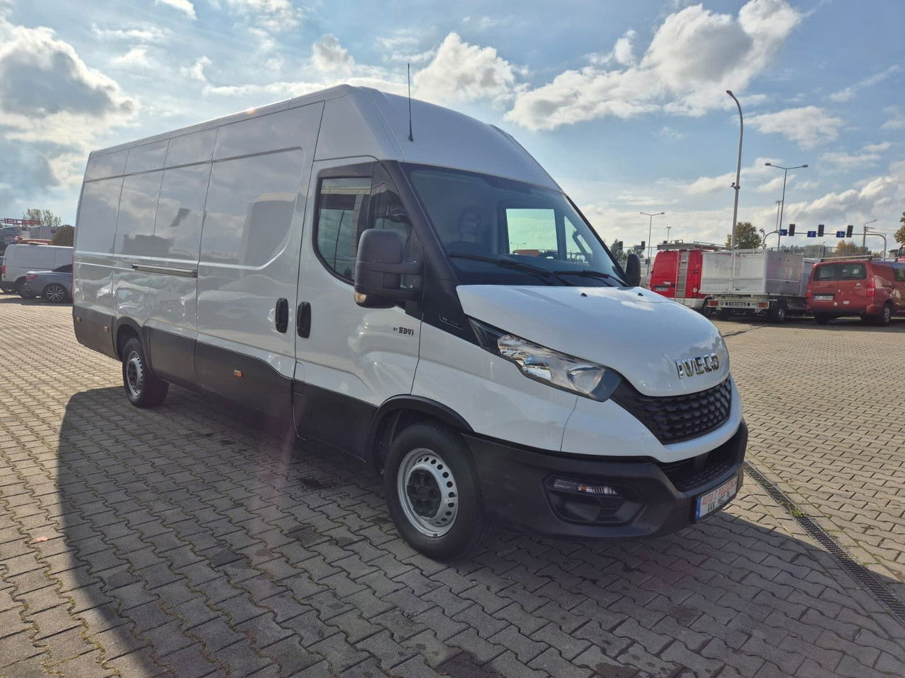 Iveco Daily 35S14 L4H3 - Krovininis mikroautobusas: foto 4 Iveco Daily 35S14 L4H3 - Krovininis mikroautobusas: foto 4
