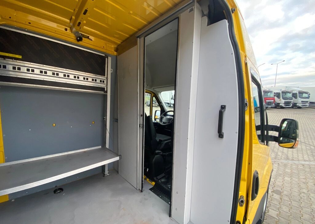 Krovininis mikroautobusas Iveco Daily 35S16 HI-Matic / 1 Owner / L4H2 / MAX / Webasto / Great C: foto 29
