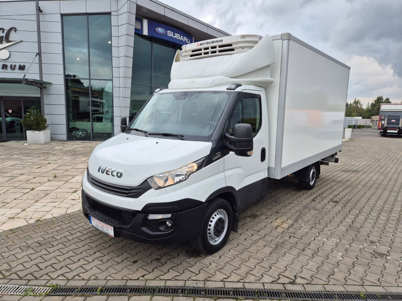 Iveco Daily 35S16 Hi-Matic / 1 Owner / Mitsubishi / Serviced - Furgonas šaldytuvas: foto 2 Iveco Daily 35S16 Hi-Matic / 1 Owner / Mitsubishi / Serviced - Furgonas šaldytuvas: foto 2