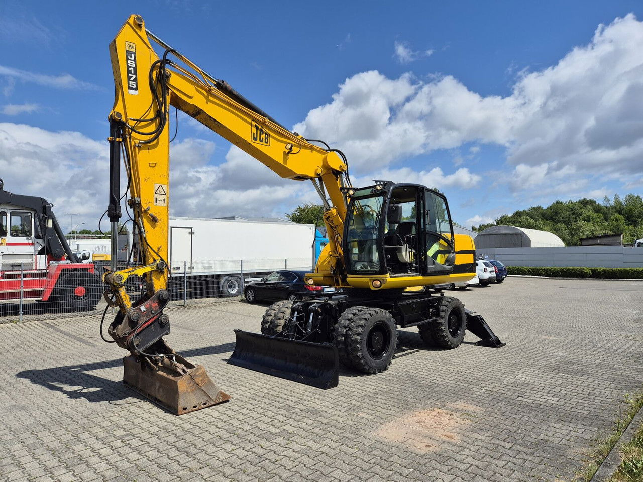 JCB JS 175 W / NEW Tire / 1 Owner / Serviced - Ratinis ekskavatorius: foto 3 JCB JS 175 W / NEW Tire / 1 Owner / Serviced - Ratinis ekskavatorius: foto 3