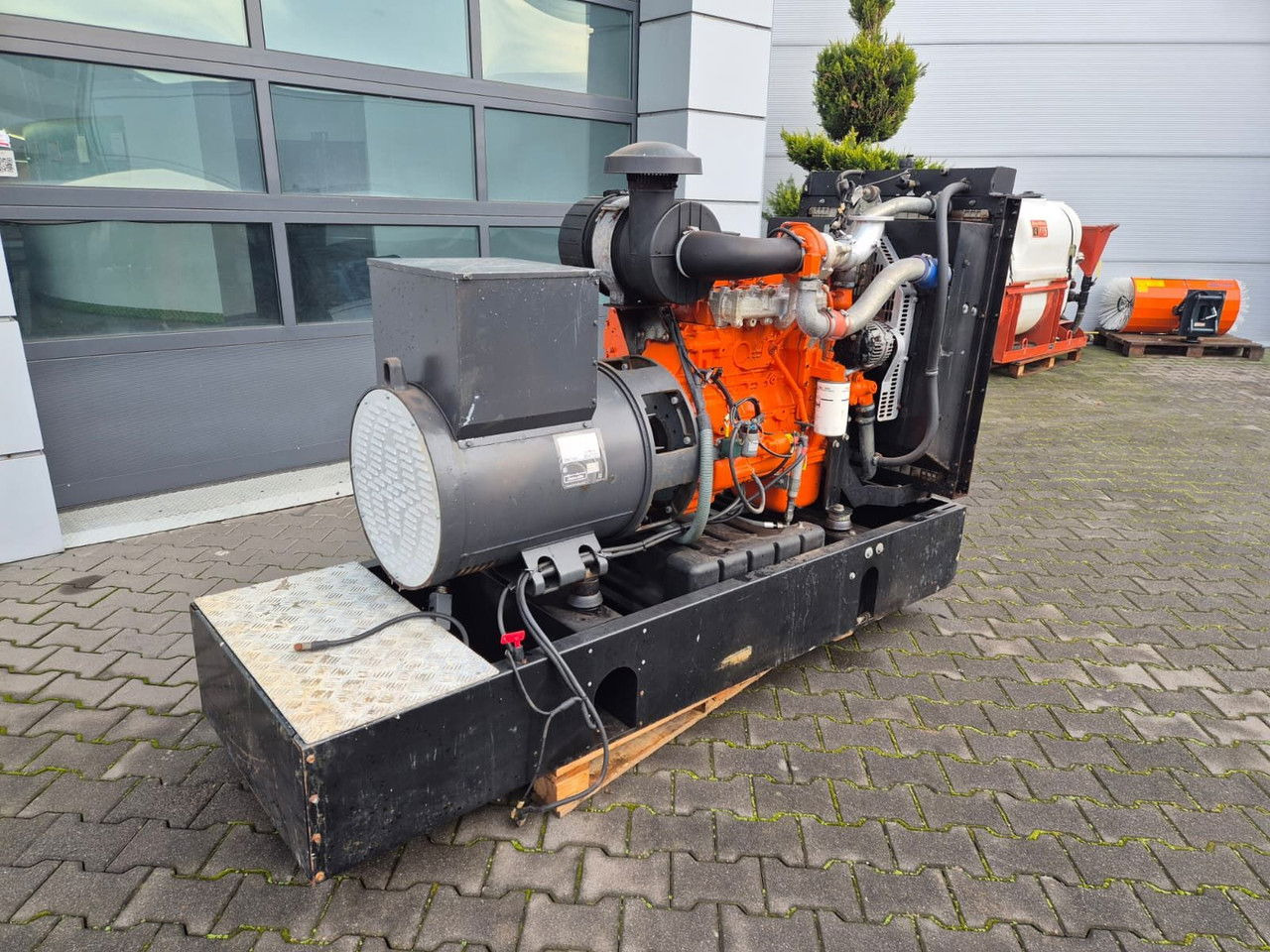 Mecc Alte ECP34 2S4 - FTP Engine,126kVA,New oils, filters, L Mecc Alte ECP34 2S4 - FTP Engine,126kVA,New oils, filters, Like New - Elektrinis generatorius: foto 4 Mecc Alte ECP34 2S4 - FTP Engine,126kVA,New oils, filters, L Mecc Alte ECP34 2S4 - FTP Engine,126kVA,New oils, filters, Like New - Elektrinis generatorius: foto 4