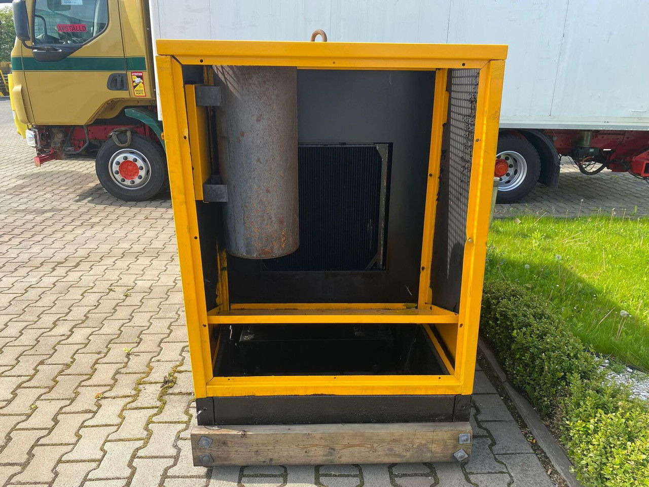 Elektrinis generatorius SDMO NS 60 W M, Silent generator 60kVA, 48KW NS 60 W M, Silent generator 60kVA,: foto 8