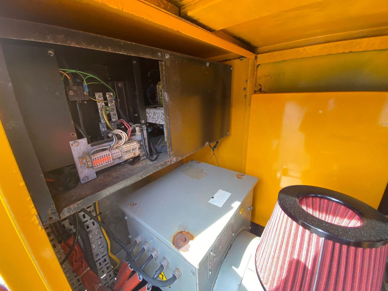 Elektrinis generatorius SDMO NS 60 W M, Silent generator 60kVA, 48KW NS 60 W M, Silent generator 60kVA,: foto 11