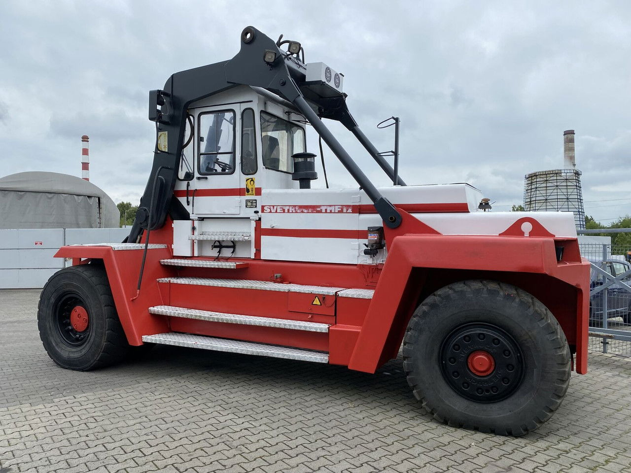 Svetruck TMF 12/9 HB / 1 Owner / Elme Spreader / Wood LOG A RM - Stelažų krautuvas: foto 2 Svetruck TMF 12/9 HB / 1 Owner / Elme Spreader / Wood LOG A RM - Stelažų krautuvas: foto 2