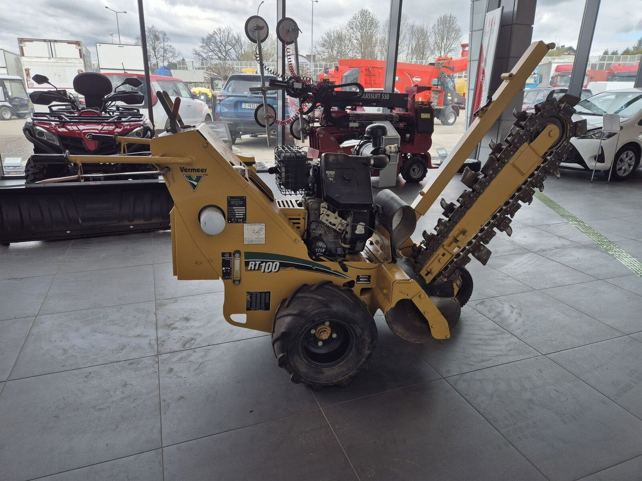 Vermeer RT 100 / Trench SAW / Mini Chain Excavator / IDE AL FOR Cables - Grioviakasė: foto 2 Vermeer RT 100 / Trench SAW / Mini Chain Excavator / IDE AL FOR Cables - Grioviakasė: foto 2