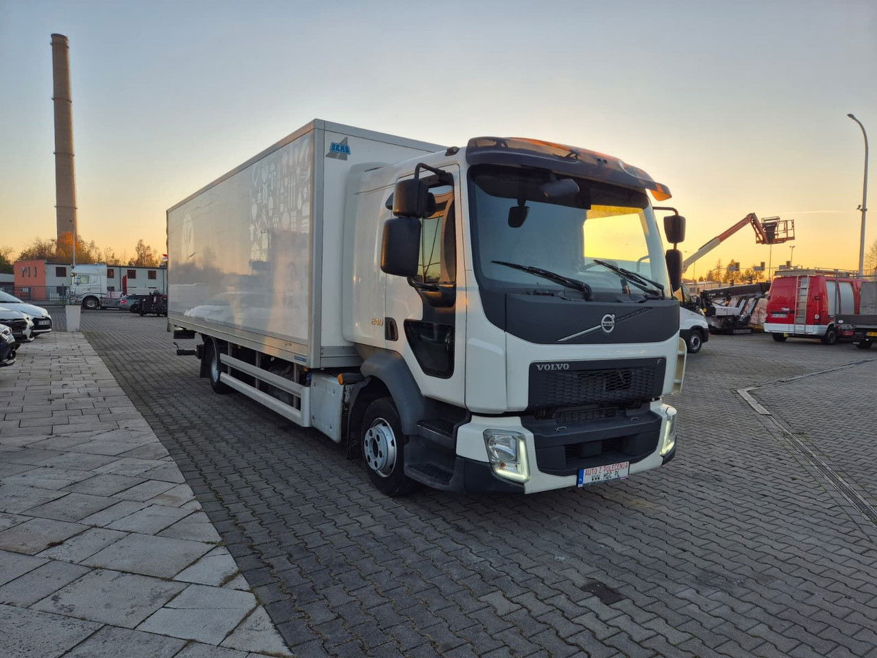 Volvo FL 240 - Refrižeratorius sunkvežimis: foto 4 Volvo FL 240 - Refrižeratorius sunkvežimis: foto 4