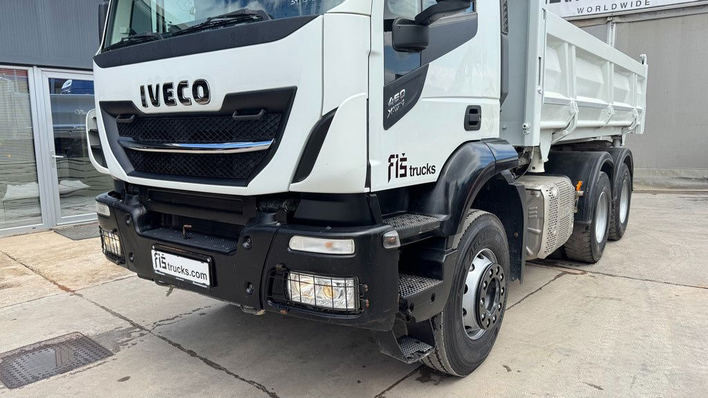 Iveco Trakker AD260 X46 Z 6x4 bordmatic tipper - Savivartis sunkvežimis: foto 2 Iveco Trakker AD260 X46 Z 6x4 bordmatic tipper - Savivartis sunkvežimis: foto 2