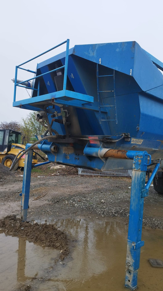 Kaiser Robuste 2 axle tipper trailer - hydr. back - Savivartis puspriekabė: foto 4 Kaiser Robuste 2 axle tipper trailer - hydr. back - Savivartis puspriekabė: foto 4