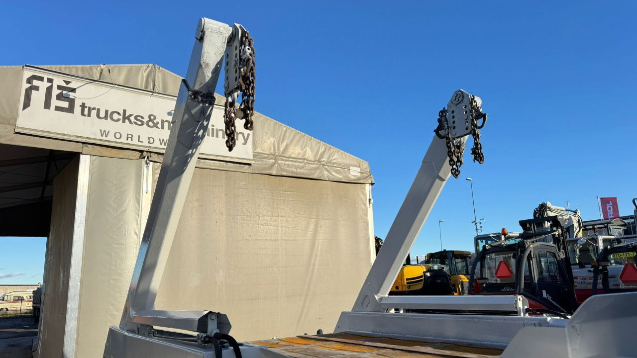 MAN 18.284 LK 4x2 absetz tipper - euro 2 - Konteineris-vežimus/ Sukeisti kūną sunkvežimis: foto 4 MAN 18.284 LK 4x2 absetz tipper - euro 2 - Konteineris-vežimus/ Sukeisti kūną sunkvežimis: foto 4