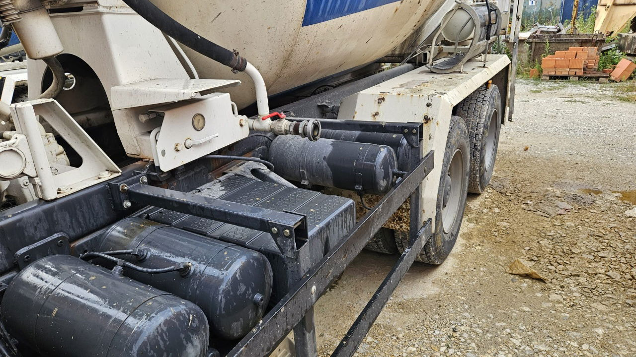 MAN FE 410A 6x4 mixer - 7m3 - euro 3 - Betonvežis: foto 3 MAN FE 410A 6x4 mixer - 7m3 - euro 3 - Betonvežis: foto 3