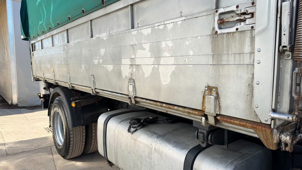 Mercedes-Benz Actros 1841 L 4x2 tipper - tarpaulin - euro 5 - Savivartis sunkvežimis: foto 4 Mercedes-Benz Actros 1841 L 4x2 tipper - tarpaulin - euro 5 - Savivartis sunkvežimis: foto 4