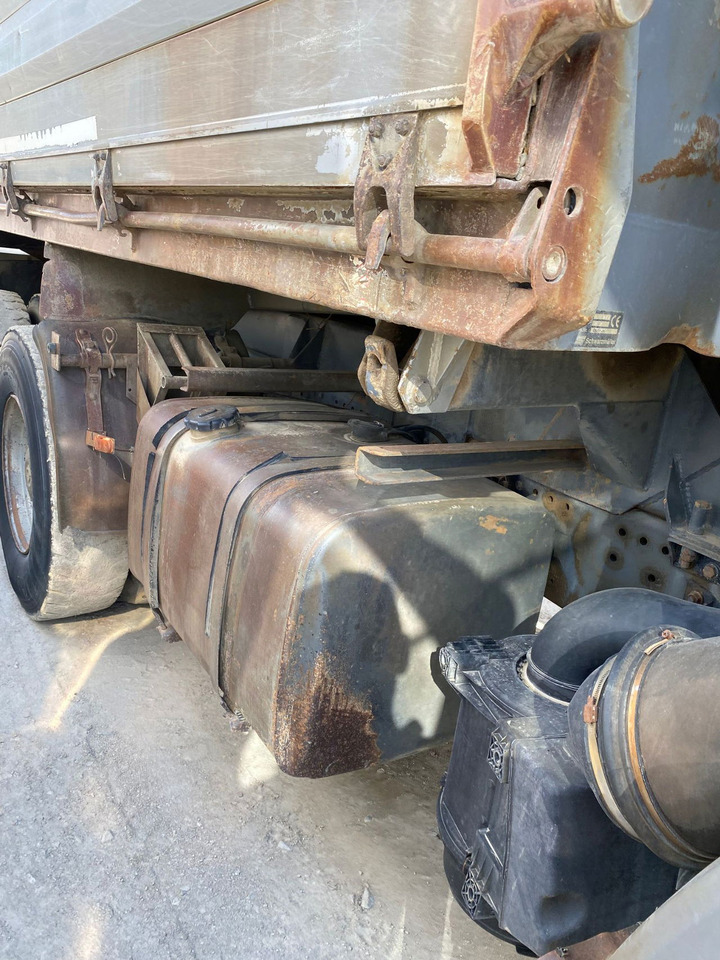 Mercedes-Benz Actros 2635 K 6X4 3 sided tipper - Savivartis sunkvežimis: foto 5 Mercedes-Benz Actros 2635 K 6X4 3 sided tipper - Savivartis sunkvežimis: foto 5