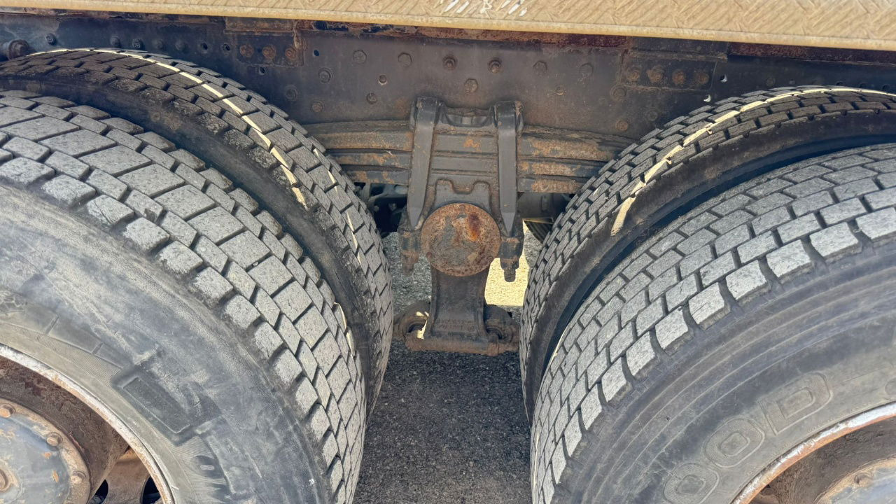 Mercedes-Benz Actros 2641 6x4 hiab abroll tipper - spring  lizingą Mercedes-Benz Actros 2641 6x4 hiab abroll tipper - spring: foto 16
