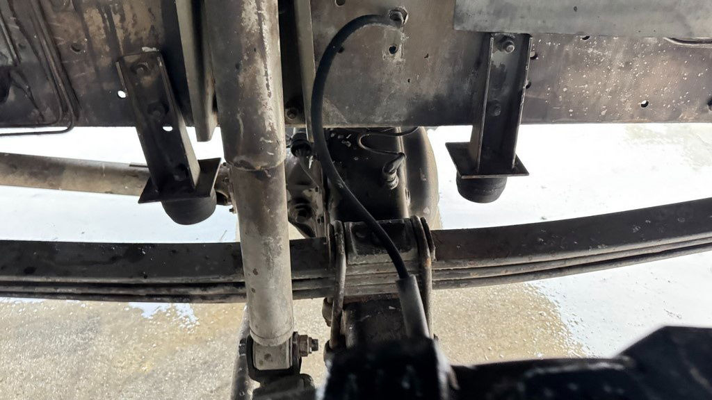 Steyr 12M18 4X4 stake body - ex. truck - Tentinis sunkvežimis: foto 4 Steyr 12M18 4X4 stake body - ex. truck - Tentinis sunkvežimis: foto 4