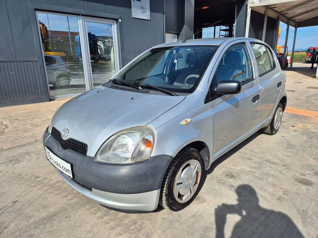 Toyota Yaris 1.0 - Petrol - 5 Doors - AC - Hečbekas: foto 1 Toyota Yaris 1.0 - Petrol - 5 Doors - AC - Hečbekas: foto 1
