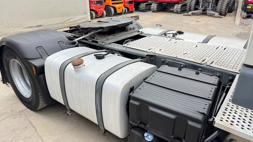 DAF XF 460 FT 4x2 tractor unit - retarder - Vilkikas: foto 4 DAF XF 460 FT 4x2 tractor unit - retarder - Vilkikas: foto 4
