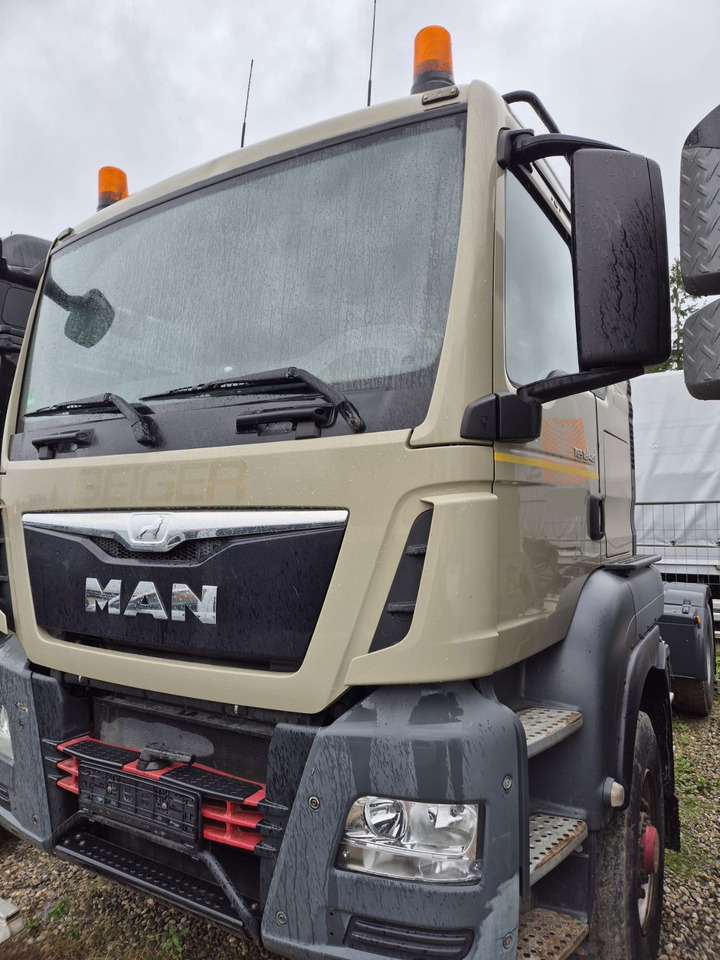 MAN TGS 18.480 4X4 tractor unit - tipper hydraulics - Vilkikas: foto 1 MAN TGS 18.480 4X4 tractor unit - tipper hydraulics - Vilkikas: foto 1