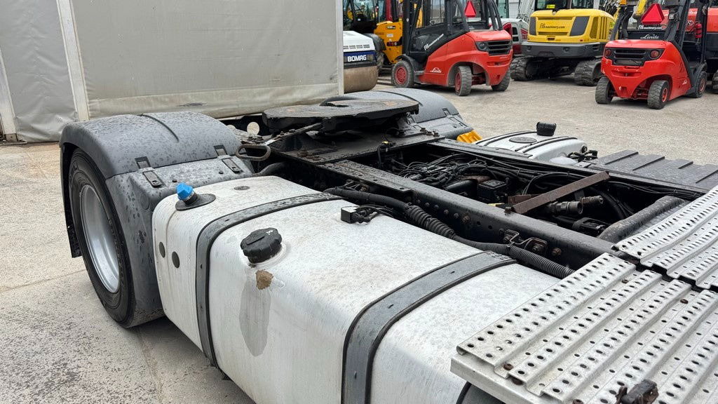 MAN TGX 18.400 4X2 tipp. hydr. - retarder - Vilkikas: foto 4 MAN TGX 18.400 4X2 tipp. hydr. - retarder - Vilkikas: foto 4