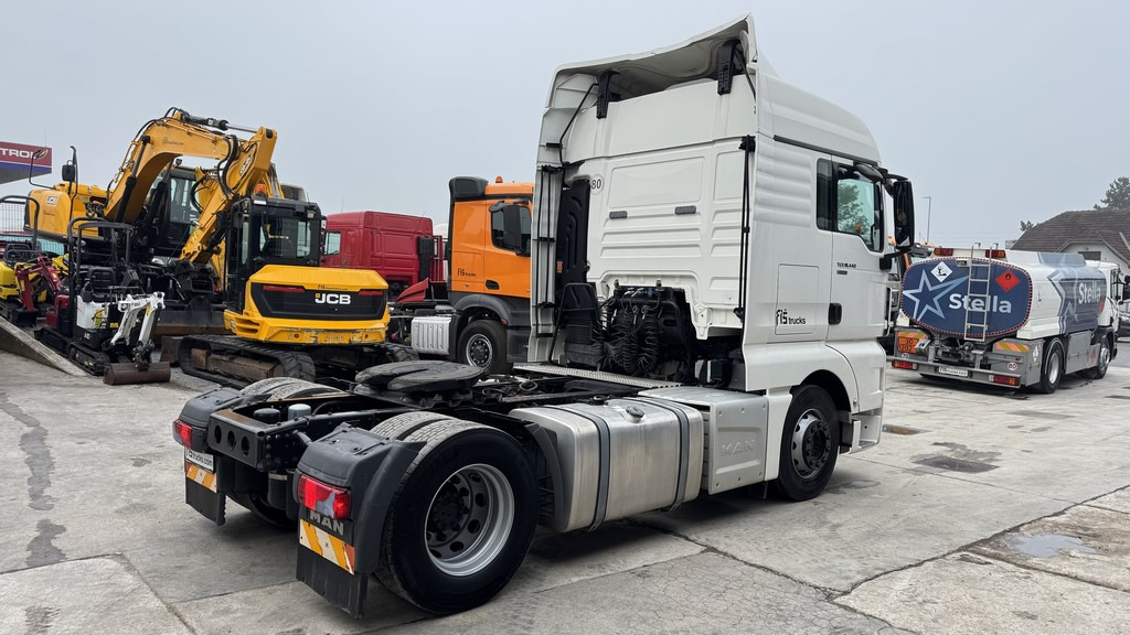MAN TGX 18.440 4X2 tractor unit - retarder - Vilkikas: foto 4 MAN TGX 18.440 4X2 tractor unit - retarder - Vilkikas: foto 4