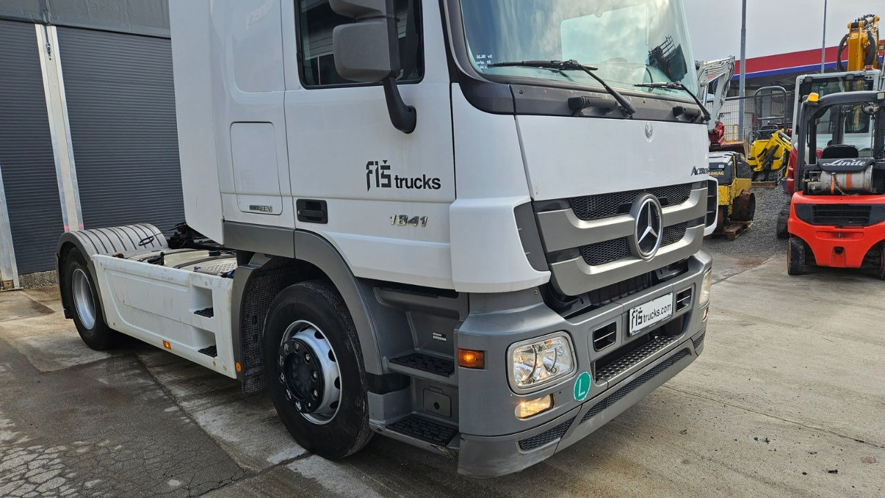 Mercedes-Benz Actros 1841 4x2 tractor unit - retarder - Vilkikas: foto 4 Mercedes-Benz Actros 1841 4x2 tractor unit - retarder - Vilkikas: foto 4