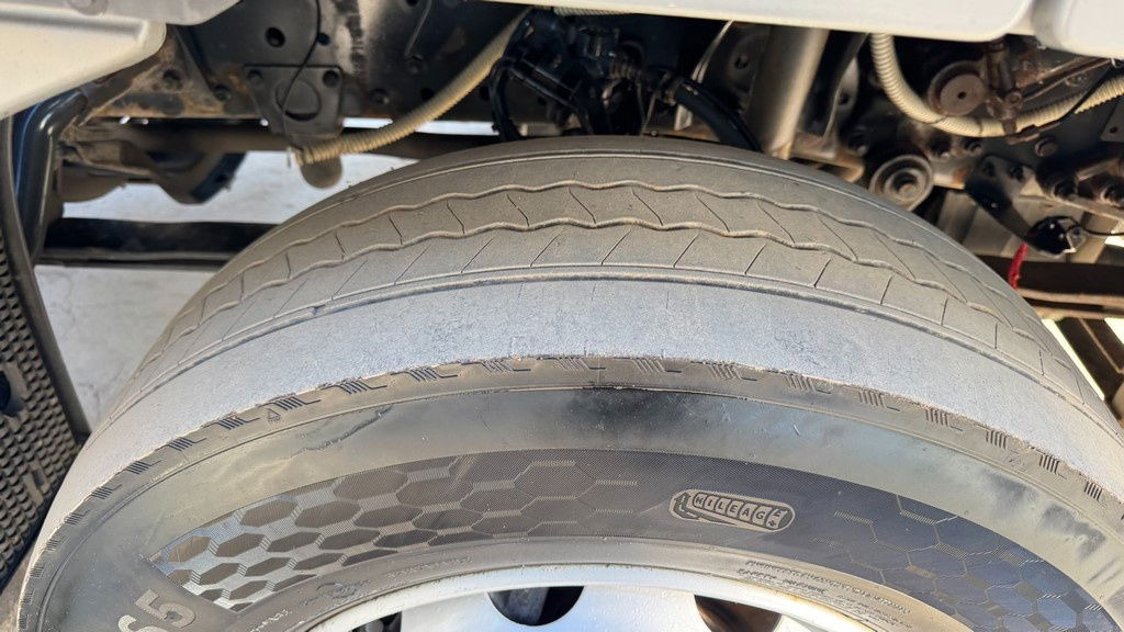 Mercedes-Benz Actros 1841 LS 4x2 tractor unit - Vilkikas: foto 5 Mercedes-Benz Actros 1841 LS 4x2 tractor unit - Vilkikas: foto 5