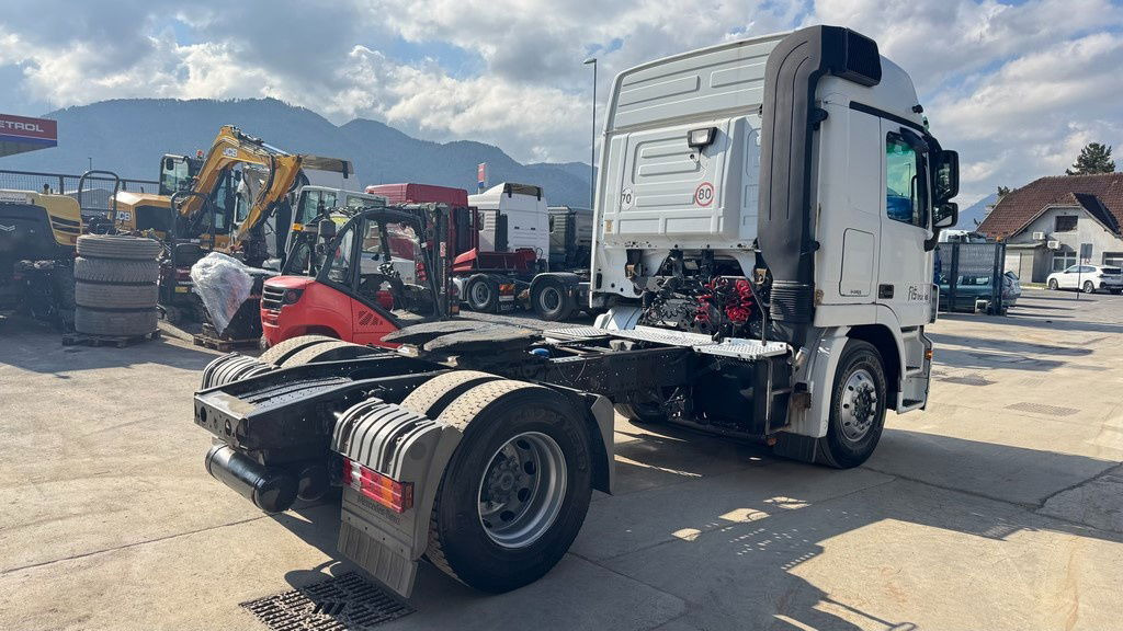 Mercedes-Benz Actros 1841 LS 4x2 tractor unit - retarder - Vilkikas: foto 5 Mercedes-Benz Actros 1841 LS 4x2 tractor unit - retarder - Vilkikas: foto 5