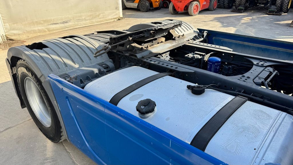 Mercedes-Benz Actros 1844 4x2 tractor unit - retarder - Vilkikas: foto 4 Mercedes-Benz Actros 1844 4x2 tractor unit - retarder - Vilkikas: foto 4