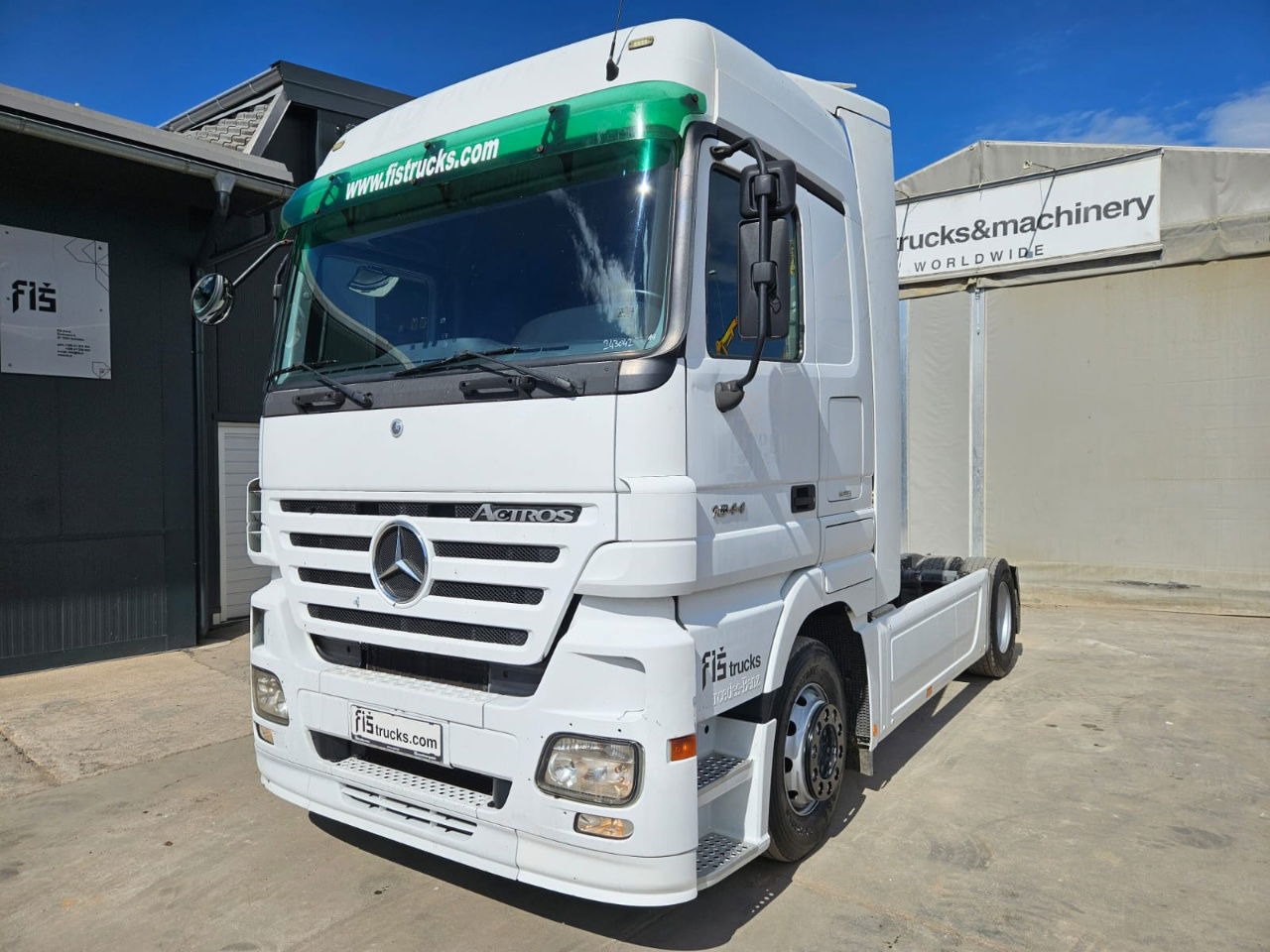 Mercedes-Benz Actros 1844 LS 4x2 tractor unit - Vilkikas: foto 1 Mercedes-Benz Actros 1844 LS 4x2 tractor unit - Vilkikas: foto 1
