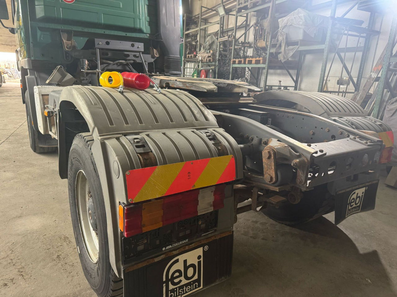 Mercedes-Benz Actros 2044 AS 4x4 tractor unit spring - eps - tipp. hydr. - Vilkikas: foto 3 Mercedes-Benz Actros 2044 AS 4x4 tractor unit spring - eps - tipp. hydr. - Vilkikas: foto 3