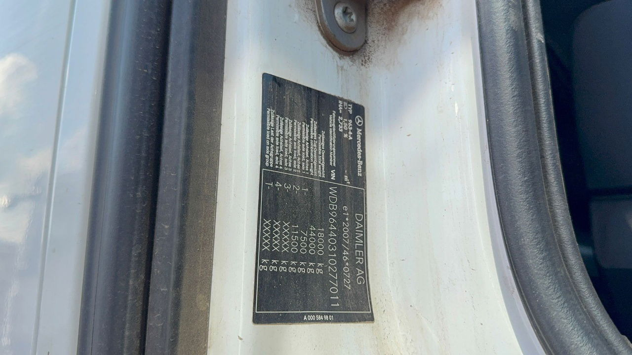 Mercedes-Benz Arocs 1851 LS HAD 4X4 - Euro 6 - retarder - tipper hydraulics - Vilkikas: foto 5 Mercedes-Benz Arocs 1851 LS HAD 4X4 - Euro 6 - retarder - tipper hydraulics - Vilkikas: foto 5