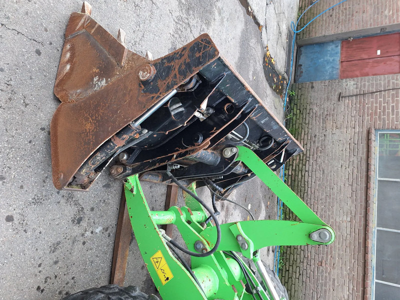 Ratinis krautuvas Yanmar V80: foto 15