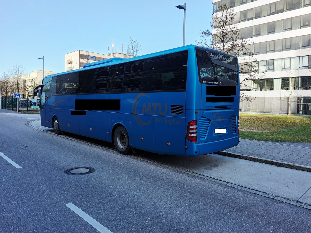 Mercedes Benz Tourismo 15 RHD 56 Sitze / kein WC / großer Kofferraum - Turistinis autobusas: foto 3 Mercedes Benz Tourismo 15 RHD 56 Sitze / kein WC / großer Kofferraum - Turistinis autobusas: foto 3