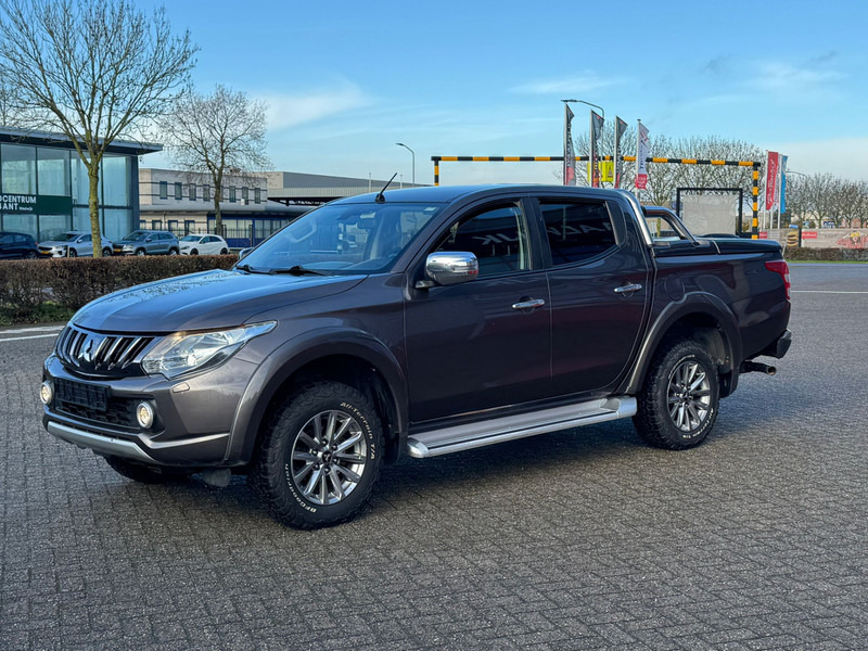 Mitsubishi L200 4*4 Cleartec Dubbel Cab airco - Pikapas: foto 3 Mitsubishi L200 4*4 Cleartec Dubbel Cab airco - Pikapas: foto 3