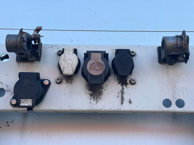 Schmitz Cargobull - Furgonas puspriekabė: foto 5 Schmitz Cargobull - Furgonas puspriekabė: foto 5